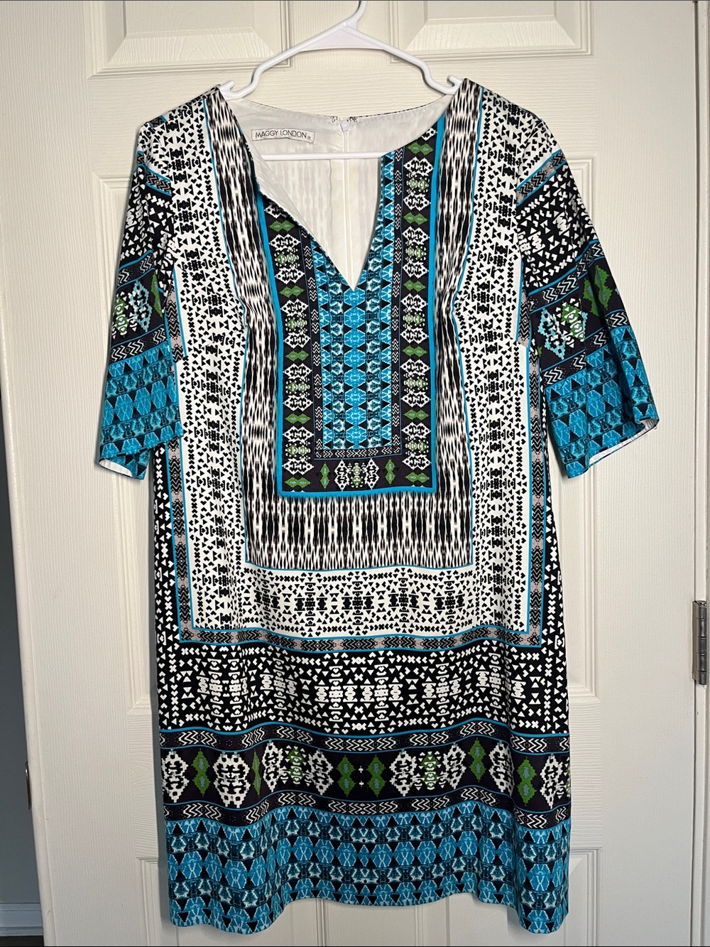 Maggy London Teal, Black & White Geo V-Neck Tunic Dress